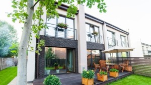 garden-apartment-77010