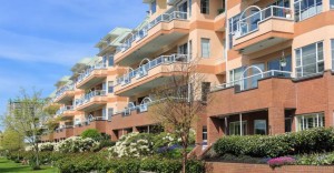 apartment bldg-upscale-tsPhotos-479444660